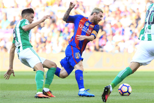  伊维恩边路突破屡造威胁创造多次得分良机